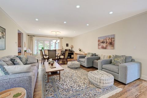 Photo 7 at 171 Krieghoff Avenue, Unionville, Markham