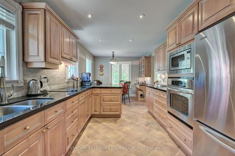 Photo 11 at 171 Krieghoff Avenue, Unionville, Markham