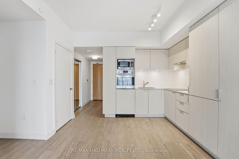 Photo 2 at 5704 - 11 Wellesley Street W, Bay Street Corridor, Toronto