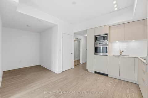 Photo 5 at 5704 - 11 Wellesley Street W, Bay Street Corridor, Toronto