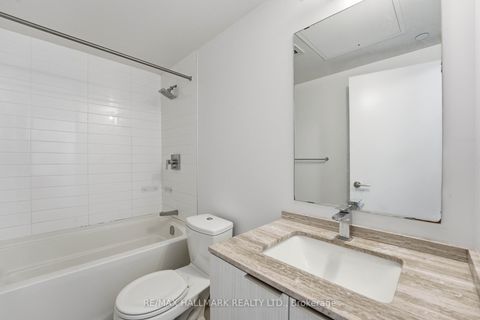 Photo 15 at 5704 - 11 Wellesley Street W, Bay Street Corridor, Toronto