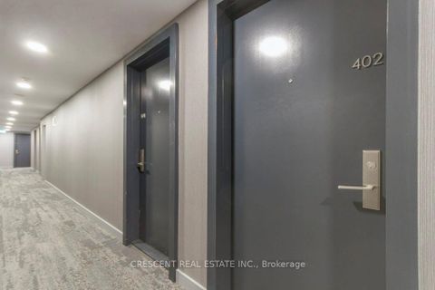 Photo 5 at 402 - 650 King Street W, Waterfront Communities C1, Toronto