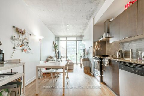 Photo 7 at 402 - 650 King Street W, Waterfront Communities C1, Toronto