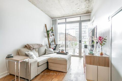 Photo 12 at 402 - 650 King Street W, Waterfront Communities C1, Toronto