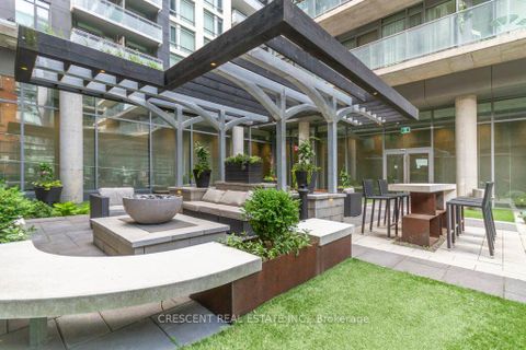 Photo 23 at 402 - 650 King Street W, Waterfront Communities C1, Toronto