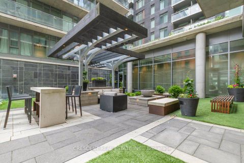 Photo 24 at 402 - 650 King Street W, Waterfront Communities C1, Toronto