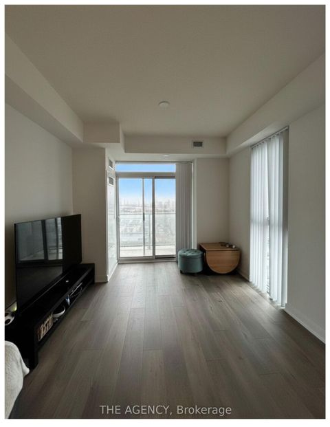 Photo 2 at 805 - 38 Honeycrisp Crescent, Vaughan Corporate Centre, Vaughan
