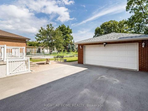 Photo 10 at 23 Blue Springs Road, Maple Leaf, Toronto