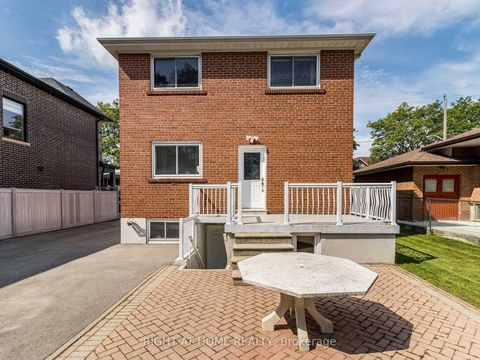 Photo 12 at 23 Blue Springs Road, Maple Leaf, Toronto