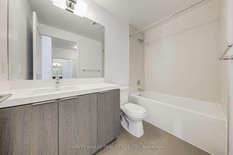 Photo 11 at LPH03 - 25 Holly Street, Mount Pleasant West, Toronto