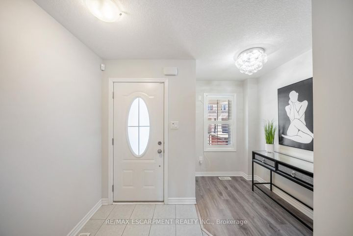 Photo 3 at 44 - 22 Spring Creek Drive, Waterdown, Hamilton
