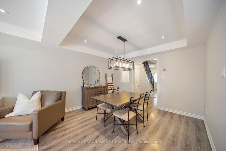 Photo 8 at 44 - 22 Spring Creek Drive, Waterdown, Hamilton