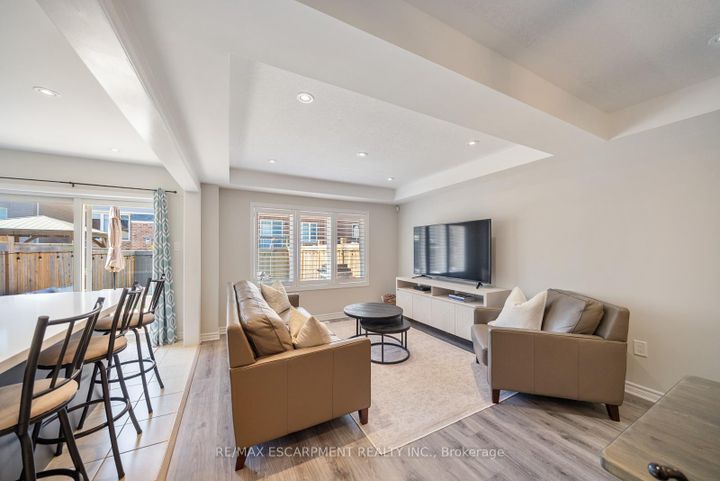 Photo 9 at 44 - 22 Spring Creek Drive, Waterdown, Hamilton