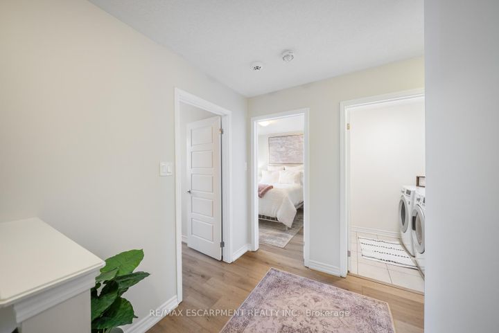 Photo 21 at 44 - 22 Spring Creek Drive, Waterdown, Hamilton