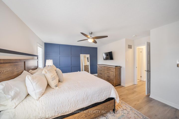 Photo 24 at 44 - 22 Spring Creek Drive, Waterdown, Hamilton