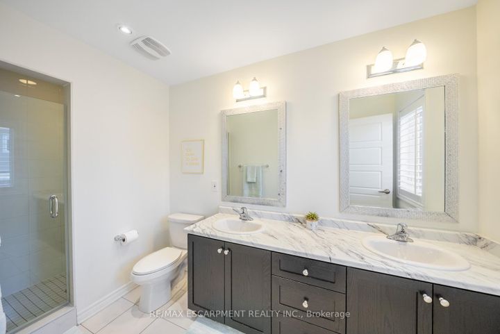 Photo 25 at 44 - 22 Spring Creek Drive, Waterdown, Hamilton