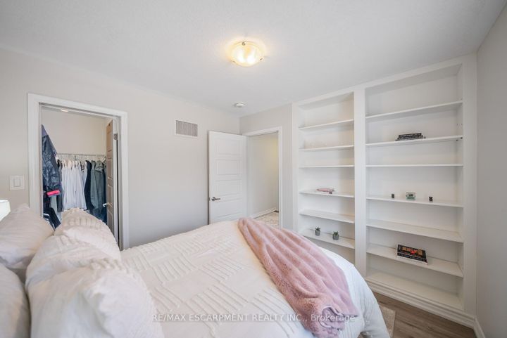 Photo 29 at 44 - 22 Spring Creek Drive, Waterdown, Hamilton