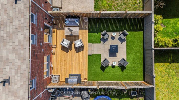 Photo 46 at 44 - 22 Spring Creek Drive, Waterdown, Hamilton