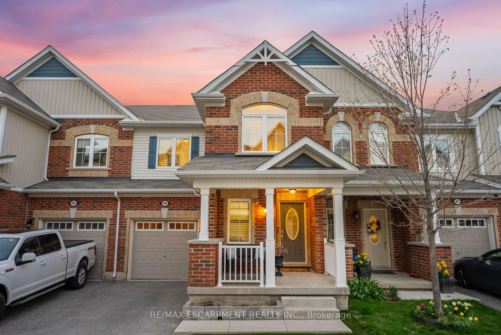 44 - 22 Spring Creek Drive, Waterdown, Hamilton 2