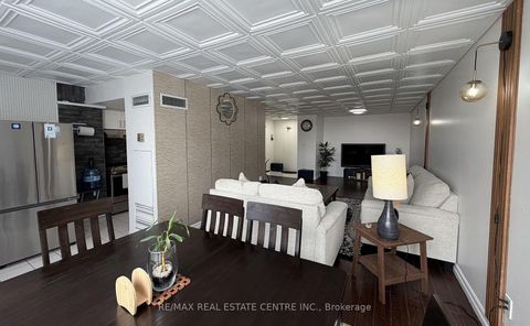 Photo 7 at 510 - 3 Rowntree Road, Jamestown, Toronto