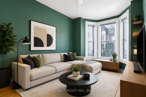 Photo 5 at 39 Noble Street, Roncesvalles, Toronto