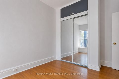 Photo 39 at 39 Noble Street, Roncesvalles, Toronto