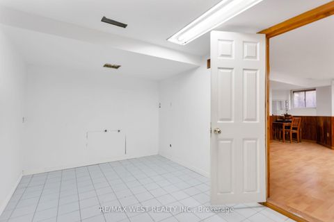 Photo 48 at 39 Noble Street, Roncesvalles, Toronto