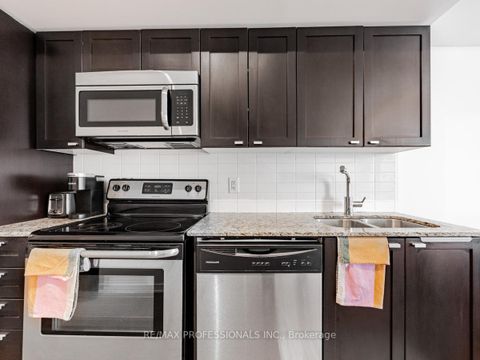 Photo 3 at 2113 - 105 The Queensway, Swansea, Toronto