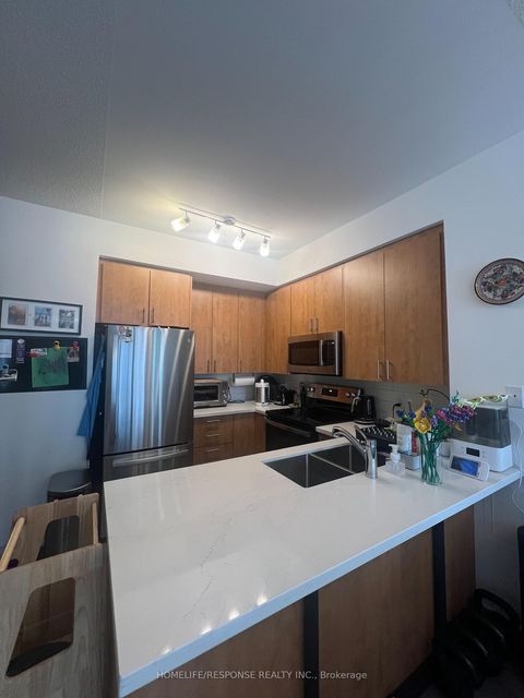 Photo 9 at 1212 - 438 King Street W, Waterfront Communities C1, Toronto