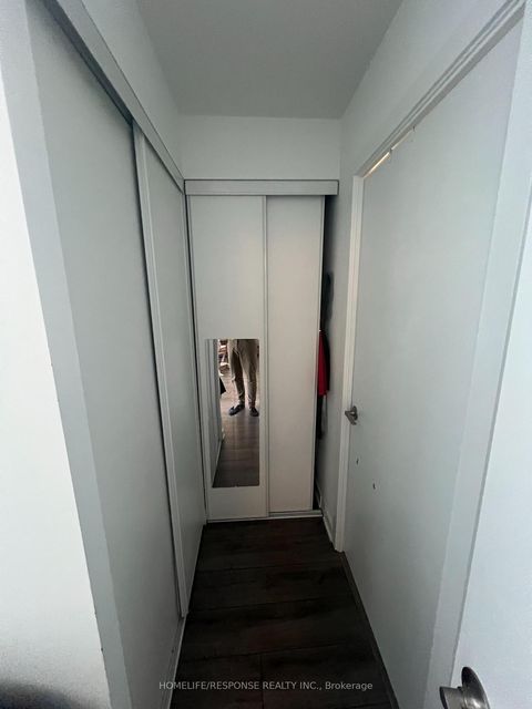 Photo 11 at 1212 - 438 King Street W, Waterfront Communities C1, Toronto