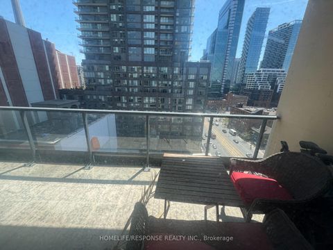 Photo 14 at 1212 - 438 King Street W, Waterfront Communities C1, Toronto