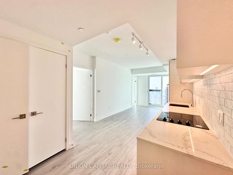 Photo 4 at 5511 - 252 Church Street, Yonge Corridor, Toronto