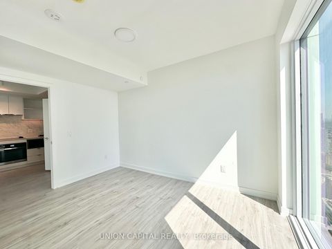 Photo 12 at 5511 - 252 Church Street, Yonge Corridor, Toronto