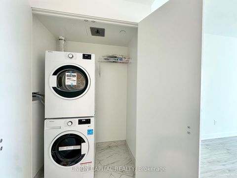 Photo 14 at 5511 - 252 Church Street, Yonge Corridor, Toronto