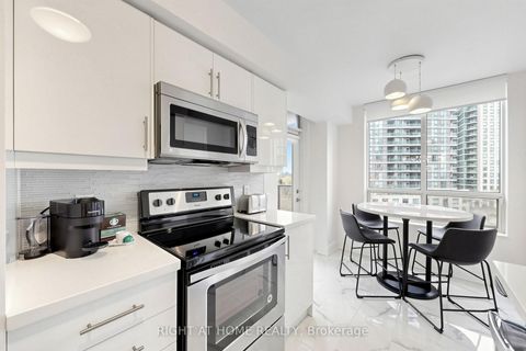Photo 10 at 512 - 78 Harrison Garden Boulevard, Willowdale East, Toronto