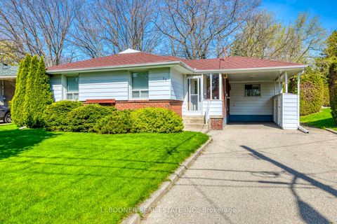 Photo 1 at 84 Ravenscrest Drive, Rosethorn, Toronto