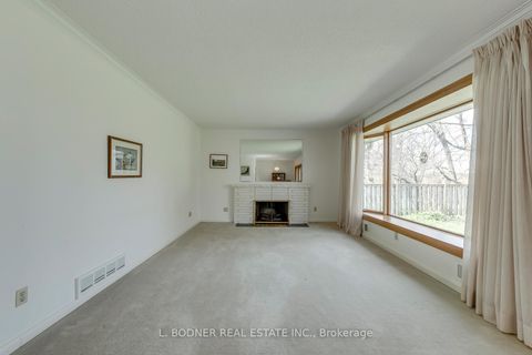 Photo 6 at 84 Ravenscrest Drive, Rosethorn, Toronto
