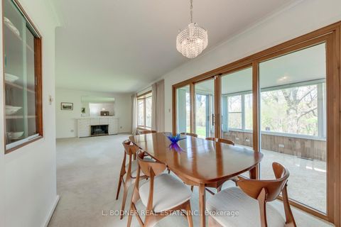 Photo 11 at 84 Ravenscrest Drive, Rosethorn, Toronto