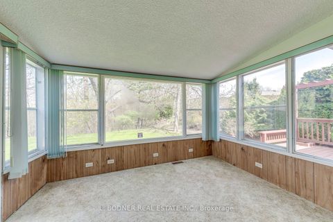 Photo 14 at 84 Ravenscrest Drive, Rosethorn, Toronto