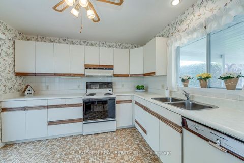 Photo 16 at 84 Ravenscrest Drive, Rosethorn, Toronto