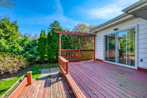 Photo 32 at 84 Ravenscrest Drive, Rosethorn, Toronto