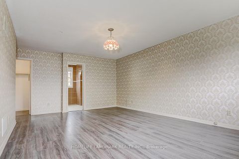 Photo 11 at 99 Burndean Court, Westbrook, Richmond Hill