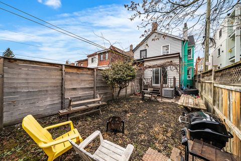 Photo 11 at 11 Foxley Street, Bellwoods, Toronto