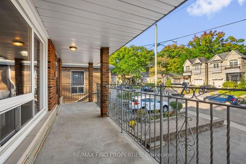 Photo 3 at 16 Mcdonald Avenue, Oakridge, Toronto