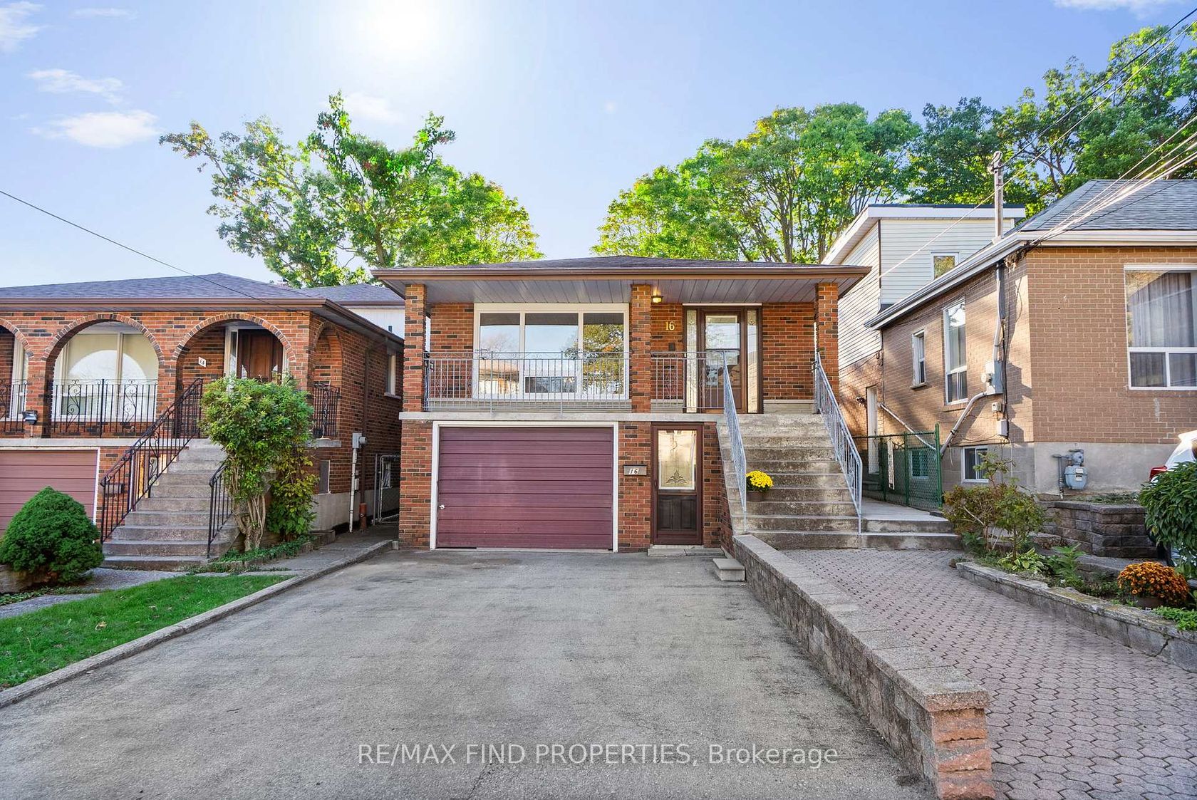 16 Mcdonald Avenue, Oakridge, Toronto 