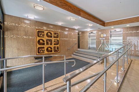 Photo 6 at 211 - 15 Torrance Road, Eglinton East, Toronto