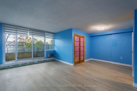 Photo 12 at 211 - 15 Torrance Road, Eglinton East, Toronto