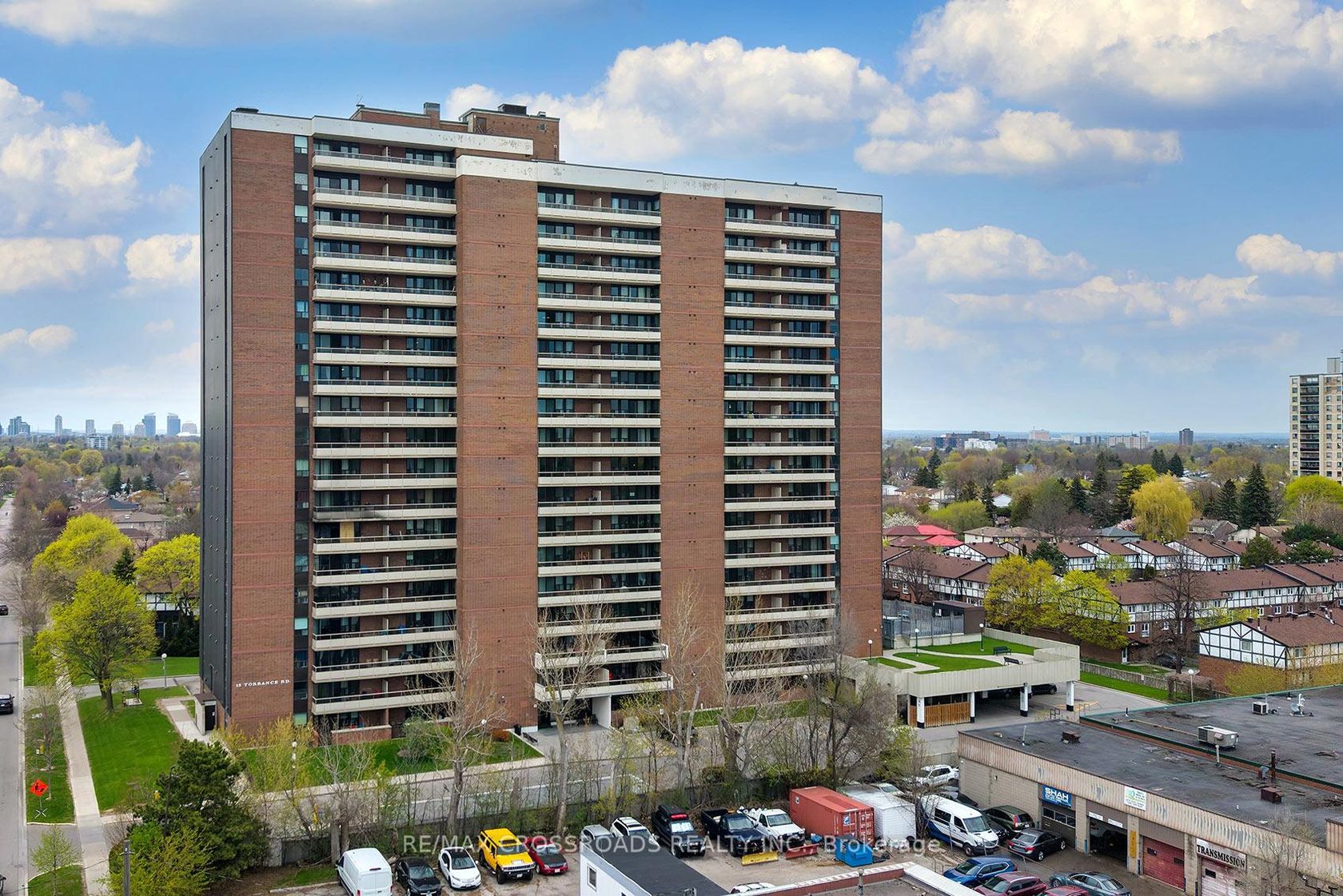 211 - 15 Torrance Road, Eglinton East, Toronto photo 1