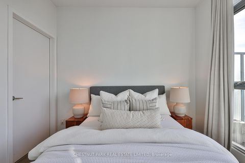 Photo 9 at 810 - 510 King Street E, Moss Park, Toronto