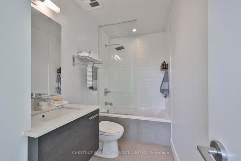 Photo 12 at 810 - 510 King Street E, Moss Park, Toronto